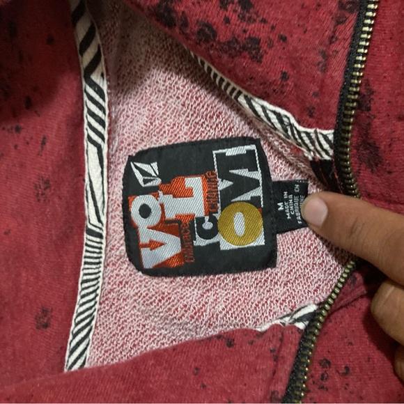 Vintage Volcom sweater - Picture 2 of 3